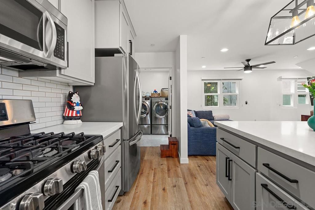 Image 7 of property listing at 3021 B, San Diego, CA 92102