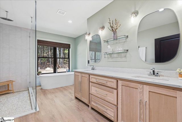 509 Great Oak Way, Seneca, SC 29672