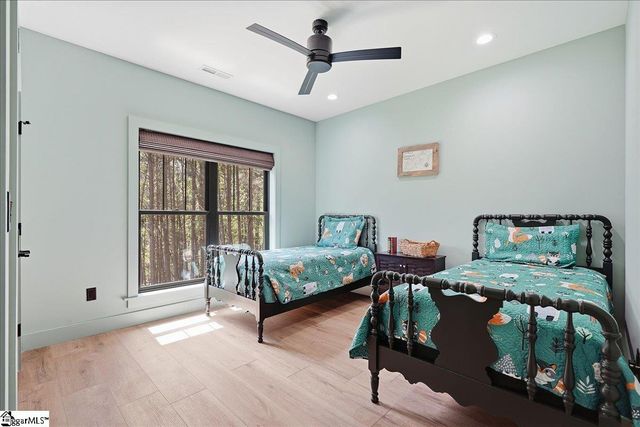509 Great Oak Way, Seneca, SC 29672