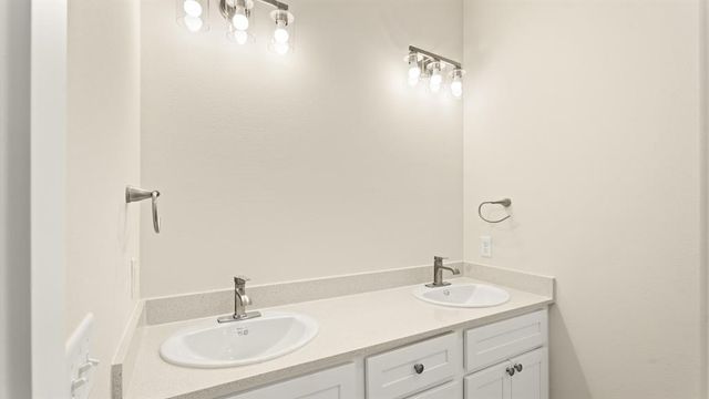 1831 Rockford Drive, Eufaula, OK 74432