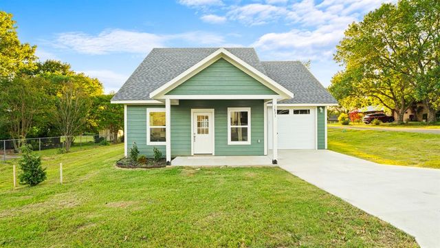 1831 Rockford Drive, Eufaula, OK 74432