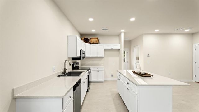 1831 Rockford Drive, Eufaula, OK 74432