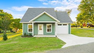 1831 Rockford Drive, Eufaula, OK 74432