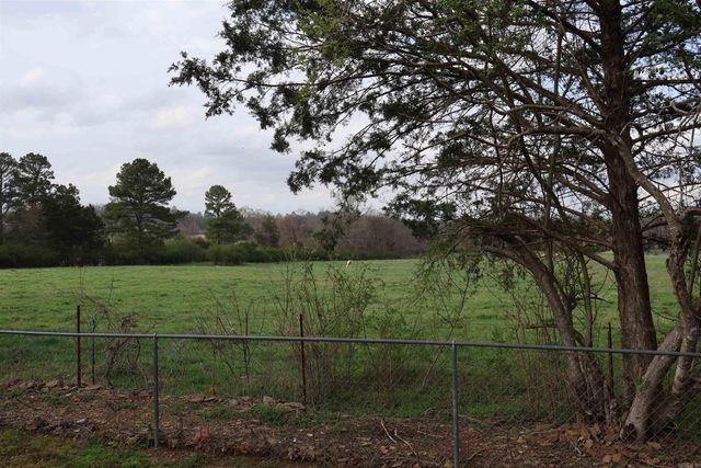 75 New Street, Quitman, AR 72131