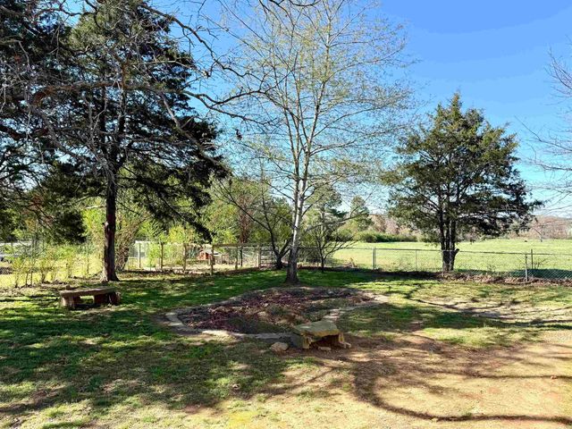 75 New Street, Quitman, AR 72131