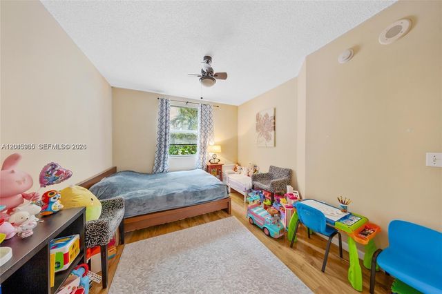 17150 N Bay Rd 2222, Sunny Isles Beach, FL 33160