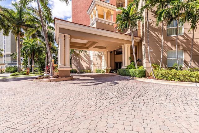 17150 N Bay Rd 2222, Sunny Isles Beach, FL 33160