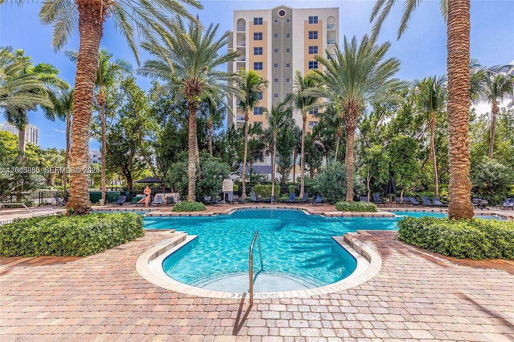 17150 N Bay Rd 2222, Sunny Isles Beach, FL 33160