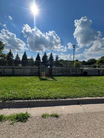 132 Demont Avenue 221, Little Canada, MN 55117