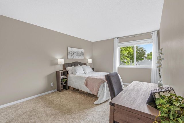 132 Demont Avenue 221, Little Canada, MN 55117