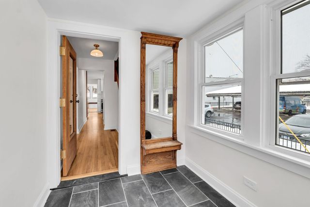 511 Highland Avenue, Oak Park, IL 60304