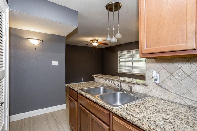 4306 Avenue A 111, Austin, TX 78751