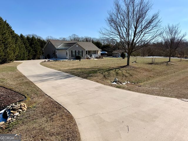 733 Woodland Way, Dewy Rose, GA 30634