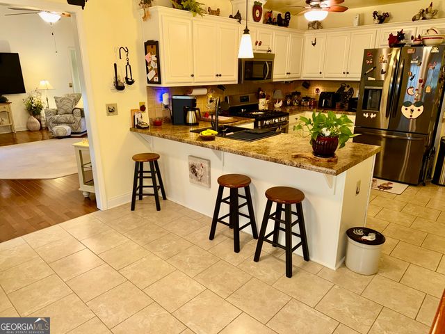 733 Woodland Way, Dewy Rose, GA 30634