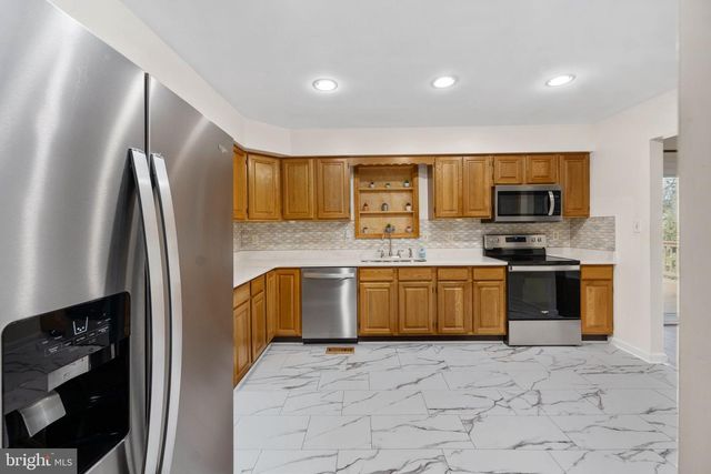 200 LIBERTY BLVD, Locust Grove, VA 22508