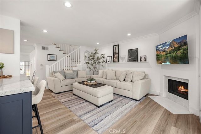 19256 Seabrook Lane, Huntington Beach, CA 92648