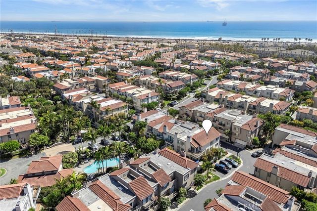 19256 Seabrook Lane, Huntington Beach, CA 92648