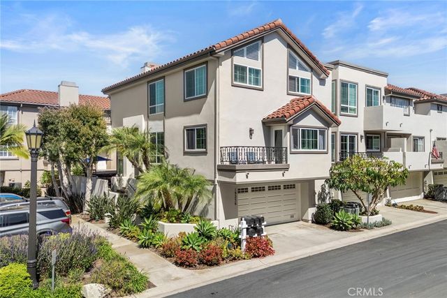 19256 Seabrook Lane, Huntington Beach, CA 92648