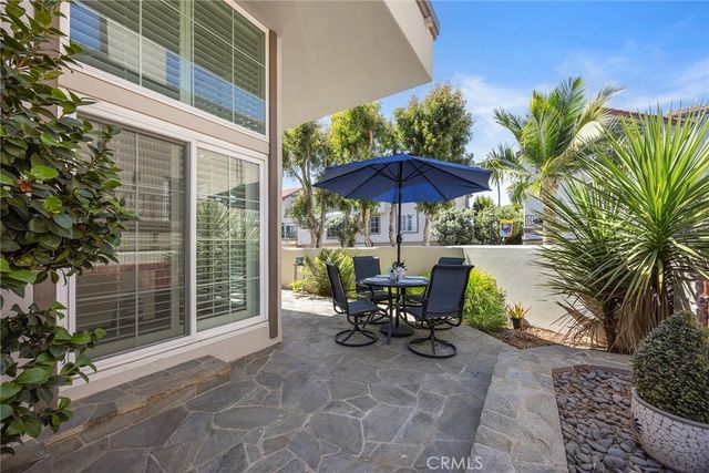 19256 Seabrook Lane, Huntington Beach, CA 92648