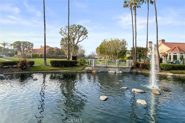 19256 Seabrook Lane, Huntington Beach, CA 92648