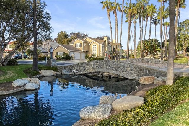 19256 Seabrook Lane, Huntington Beach, CA 92648