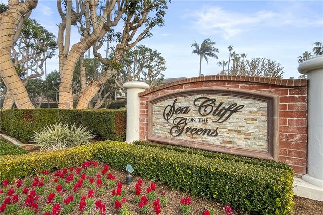 19256 Seabrook Lane, Huntington Beach, CA 92648