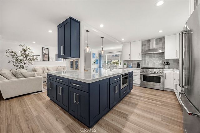 19256 Seabrook Lane, Huntington Beach, CA 92648