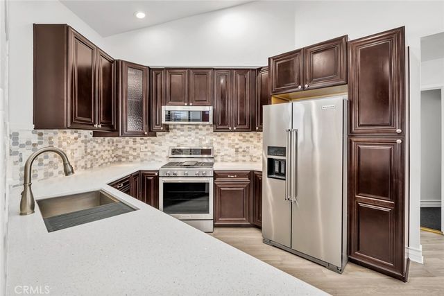 6501 Ambergrove, Bakersfield, CA 93313