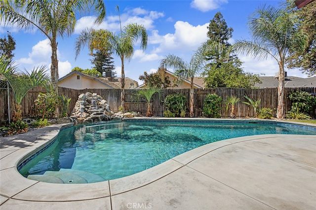 6501 Ambergrove, Bakersfield, CA 93313
