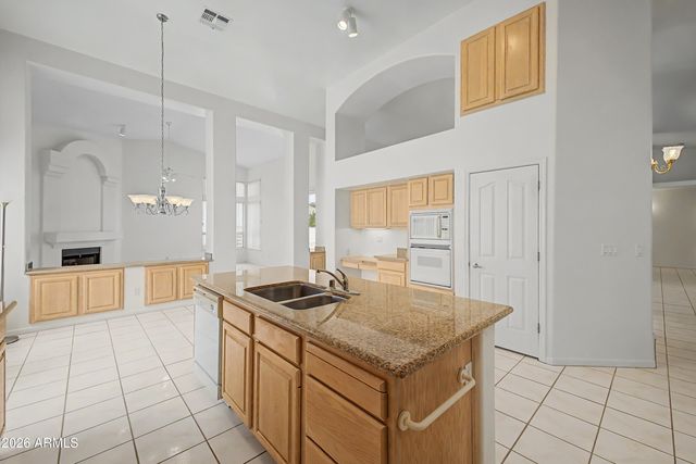 3128 E Rocky Slope Drive, Phoenix, AZ 85048
