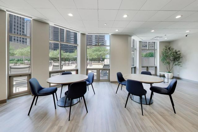 222 N Columbus Drive 302, Chicago, IL 60601