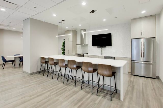 222 N Columbus Drive 302, Chicago, IL 60601