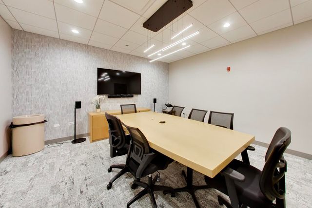 222 N Columbus Drive 302, Chicago, IL 60601
