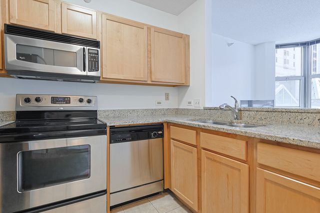 222 N Columbus Drive 302, Chicago, IL 60601
