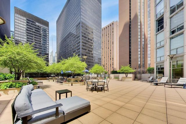 222 N Columbus Drive 302, Chicago, IL 60601