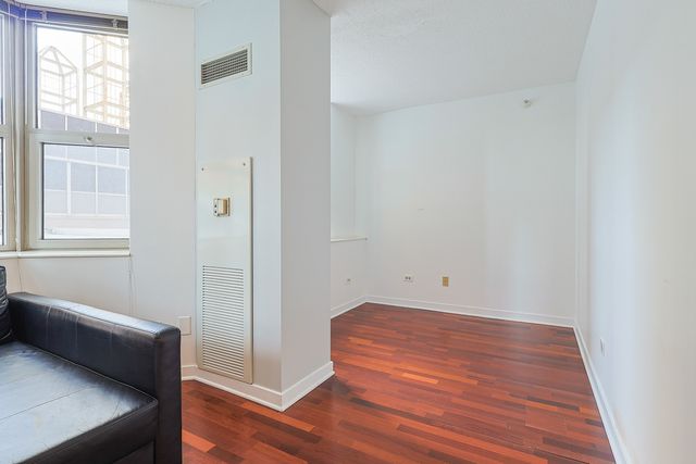 222 N Columbus Drive 302, Chicago, IL 60601