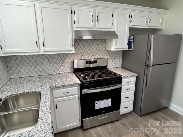 5637 Hedgecrest Place, Charlotte, NC 28269