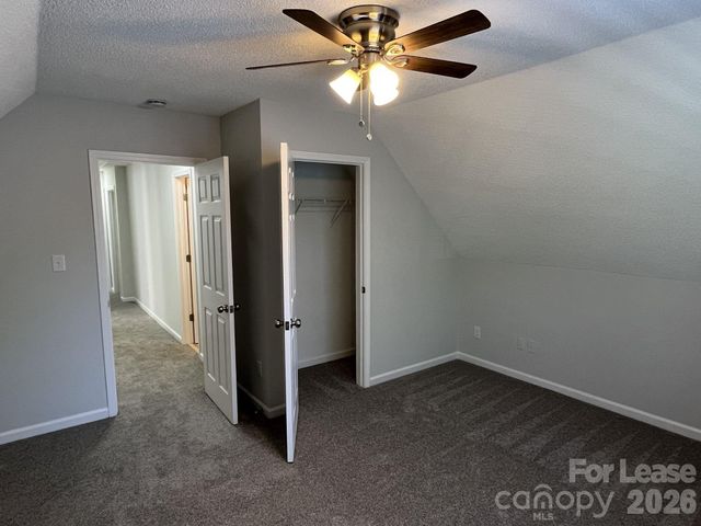 5637 Hedgecrest Place, Charlotte, NC 28269