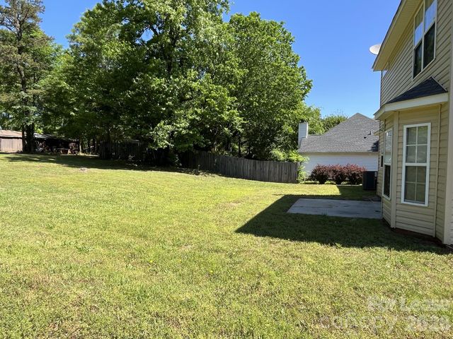 5637 Hedgecrest Place, Charlotte, NC 28269