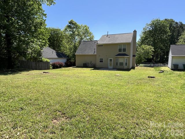 5637 Hedgecrest Place, Charlotte, NC 28269