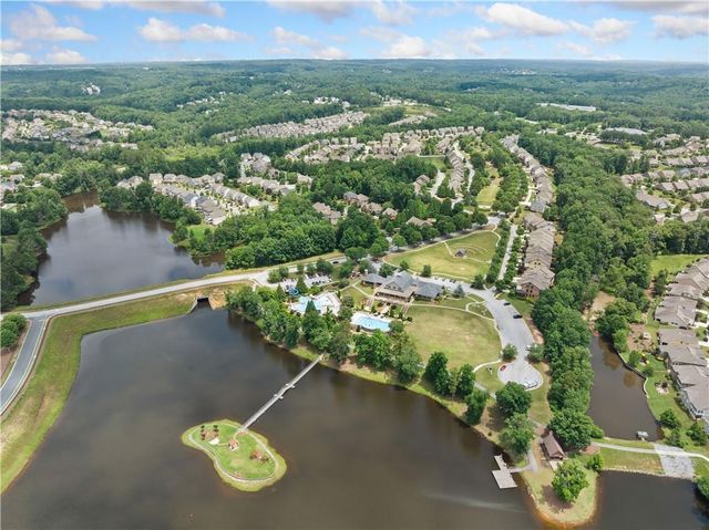 6535 Crosscreek Lane, Flowery Branch, GA 30542