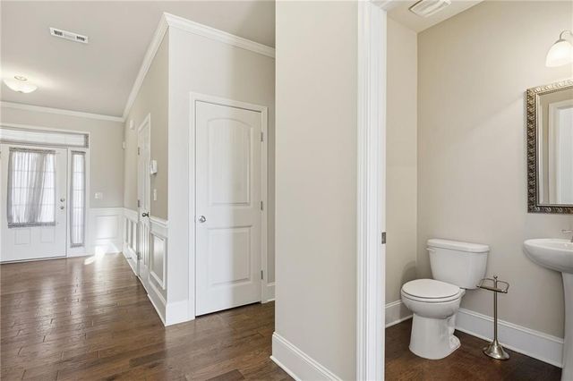 6535 Crosscreek Lane, Flowery Branch, GA 30542