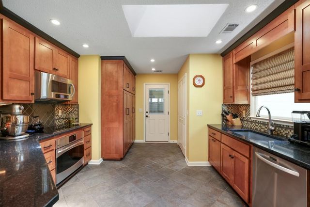 1390 Barclay Drive, Lawrenceville, GA 30043