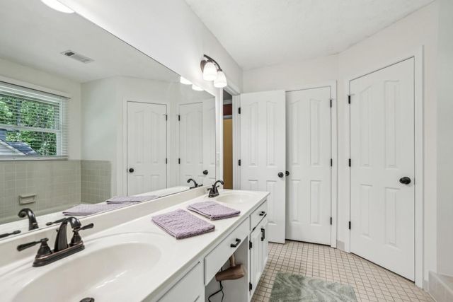 1390 Barclay Drive, Lawrenceville, GA 30043