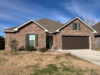 1619 N Plains Ave, Zachary, LA 70791