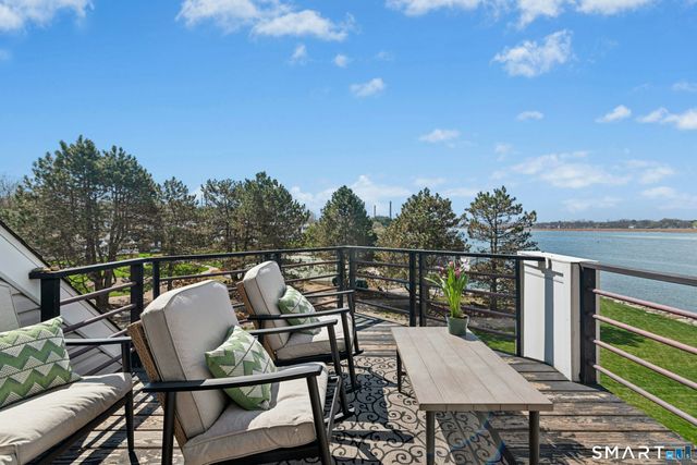 833 Popes Island Road 833, Milford, CT 06461