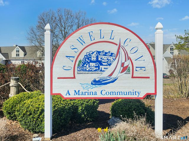 833 Popes Island Road 833, Milford, CT 06461