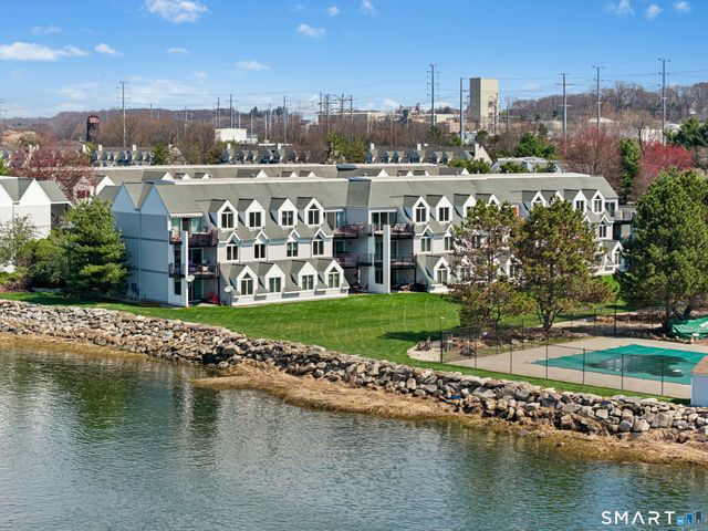 833 Popes Island Road 833, Milford, CT 06461