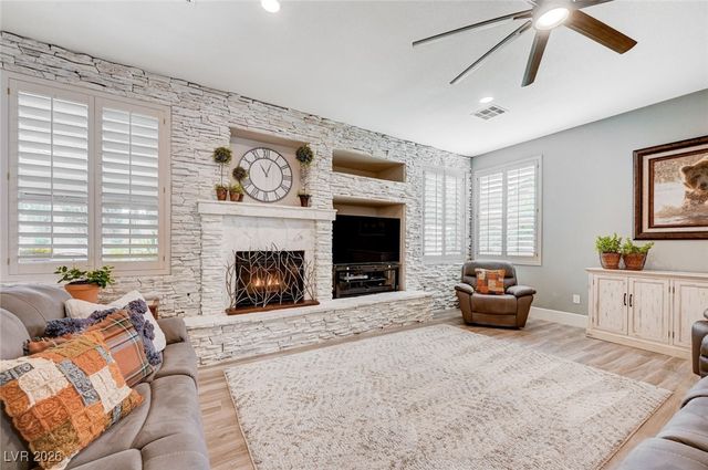 1513 Waterford Falls Avenue, Las Vegas, NV 89123