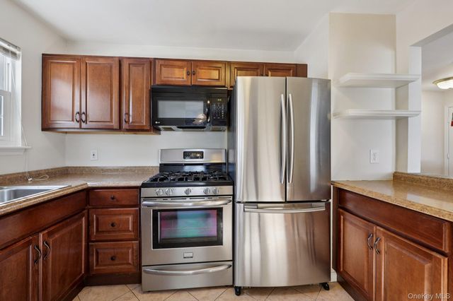 14 Lexington Hill 3, Harriman, NY 10926